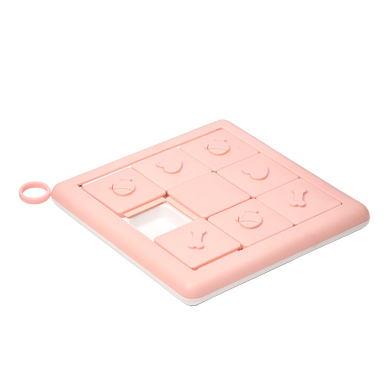 Hondenhuisdieren die puzzelspeelgoed voeden